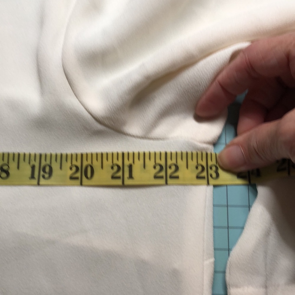J. Jill Cream Relaxed Pleated Blouse - Picture 7 of 7